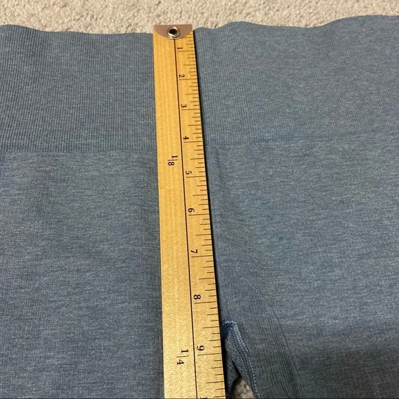 LULULEMON In The Flow II Seamless Cropped Legging Women’s Size 8 - Picture 8 of 9